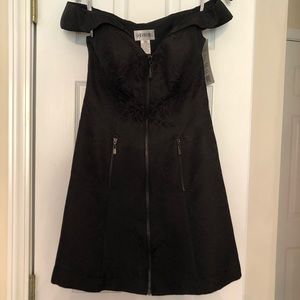 NWT Sherri Hill off the shoulder cocktail size 6